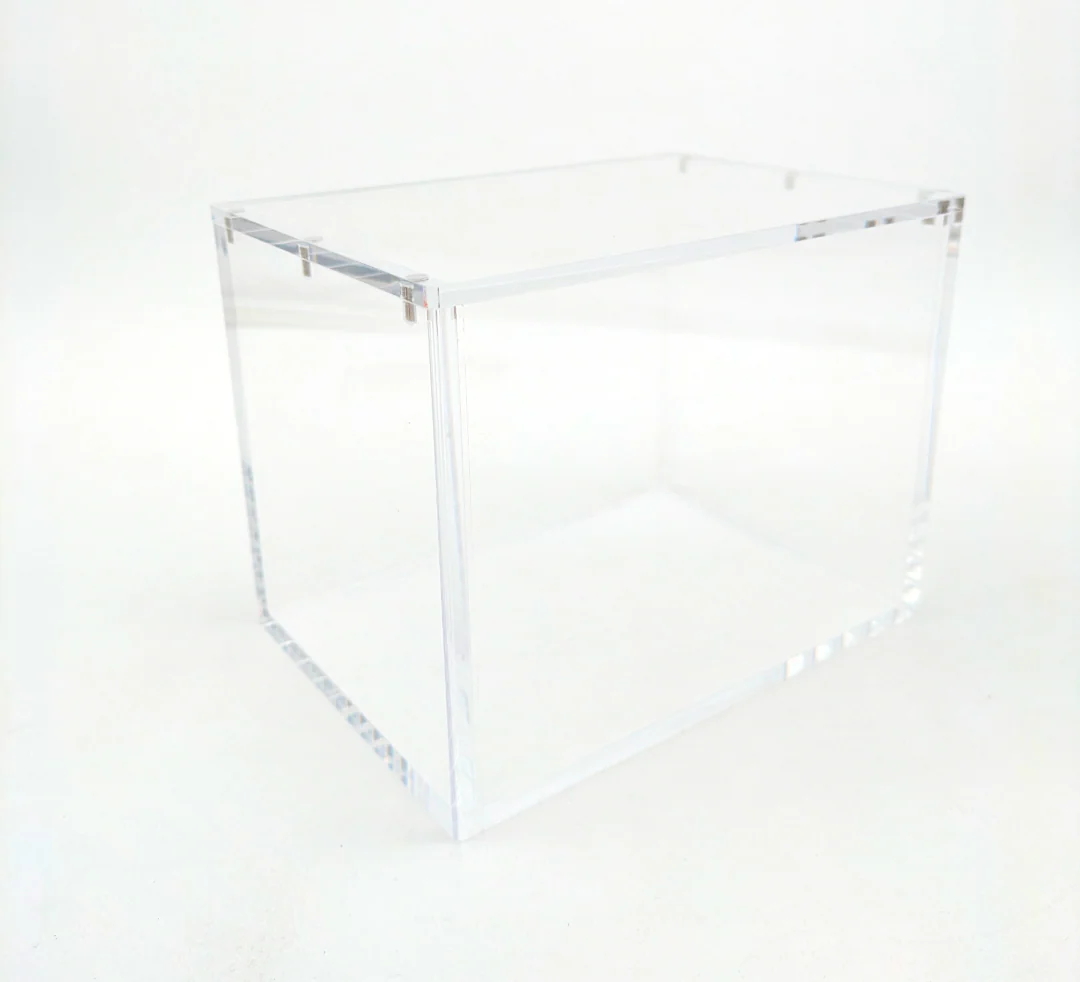 Clear Acrylic Mini Tin- 8 Pack Display Unit Case - Magnetic Lid - Image 3
