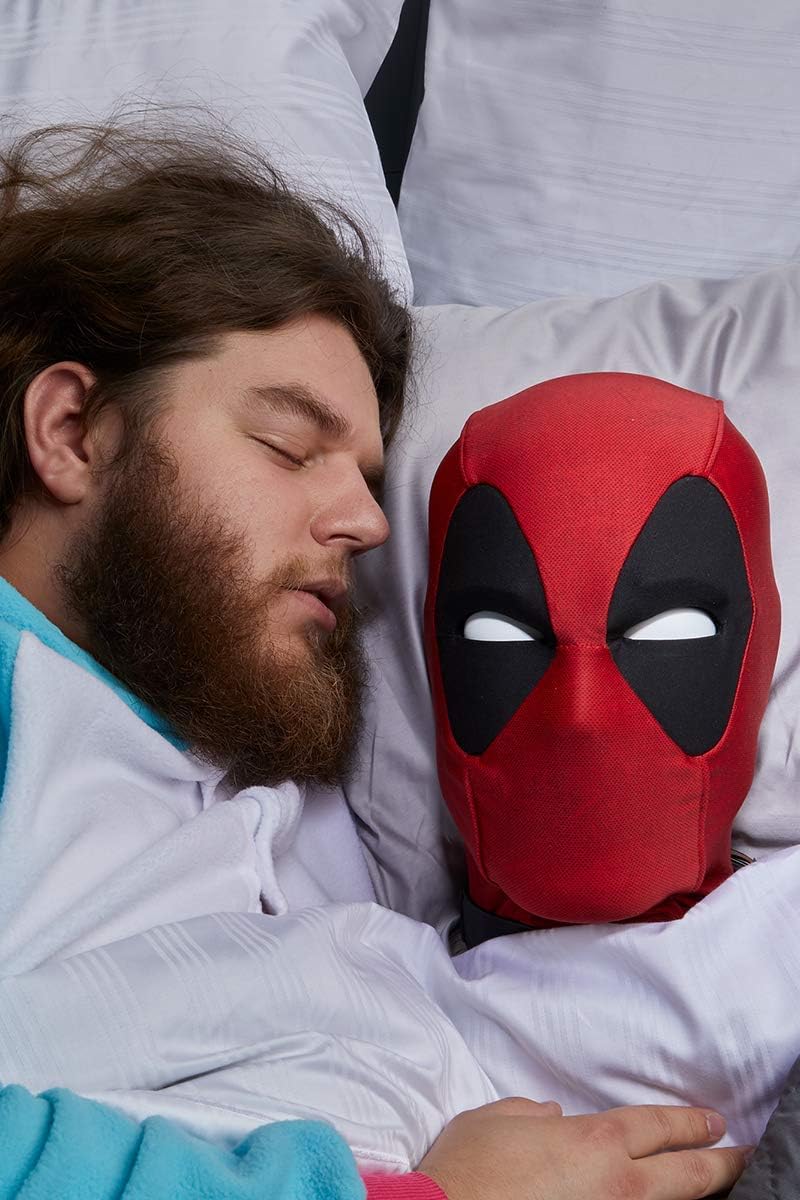 Hasbro Marvel's Deadpool Premium Interactive Head - Image 3