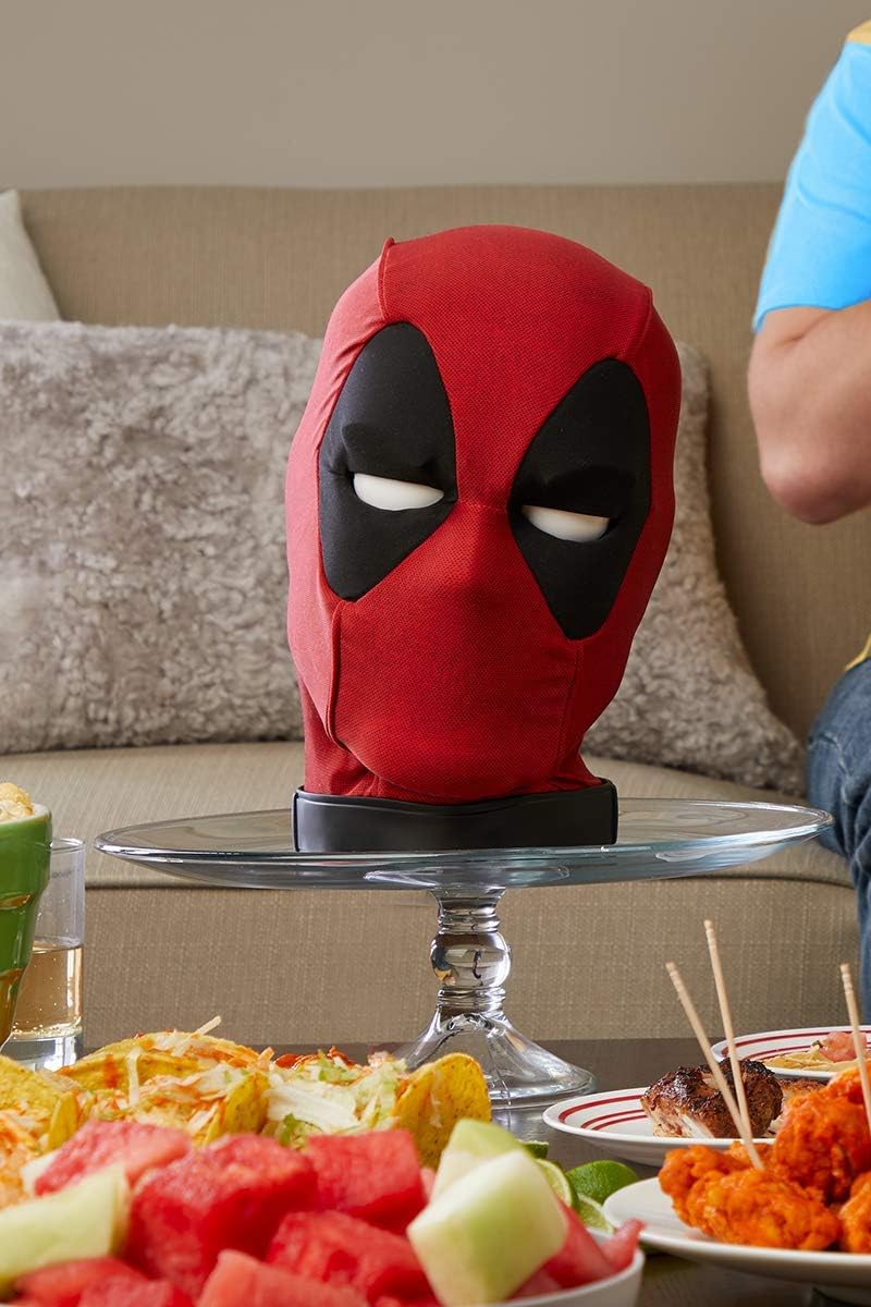 Hasbro Marvel's Deadpool Premium Interactive Head - Image 5