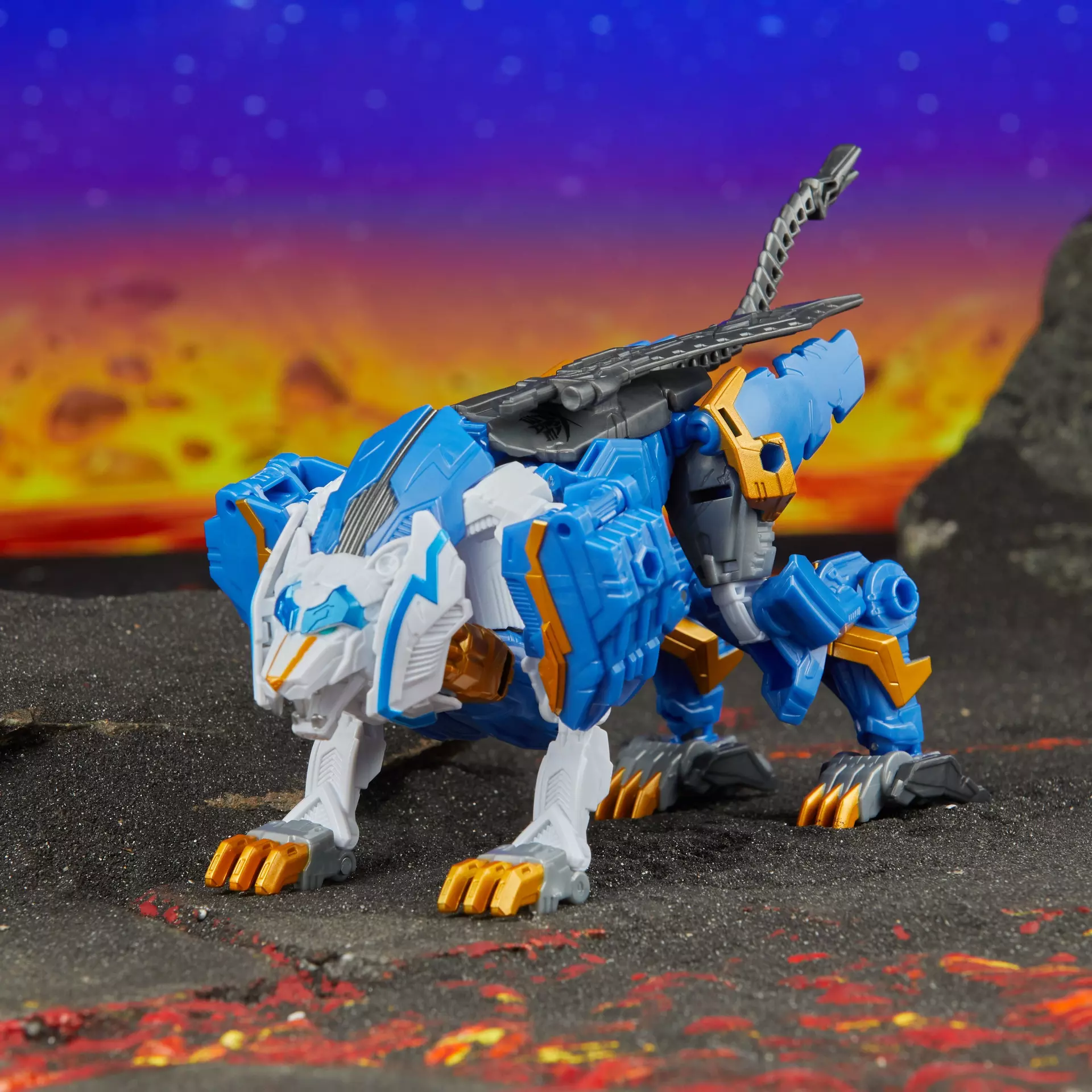 Transformers Legacy United Star Raider Thundertron - Image 8